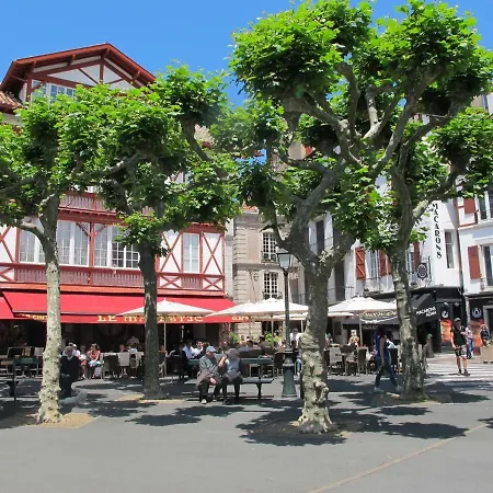 Grand 2 Avec Terrasse A - Fr-1-4-667 Apartment
